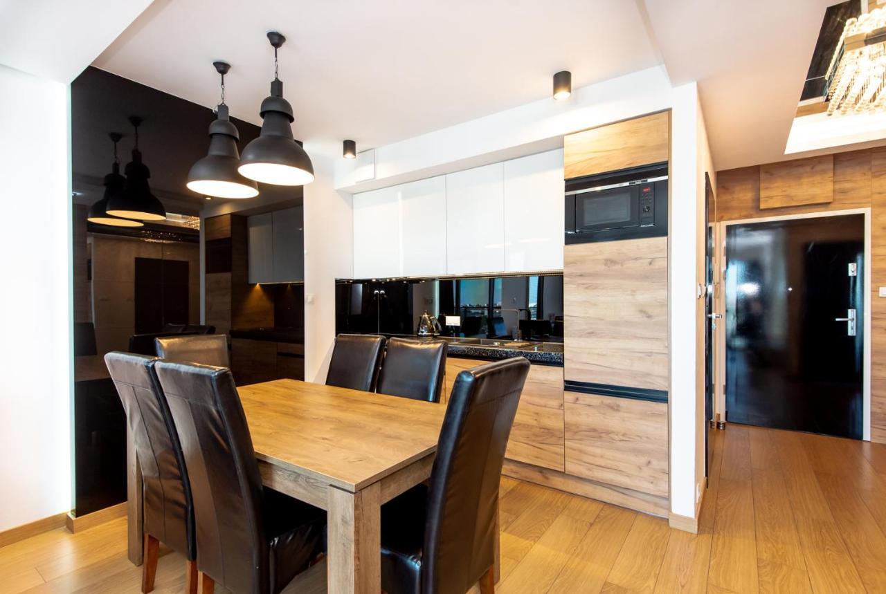 Super-Apartamenty International Fair Poznan Dış mekan fotoğraf